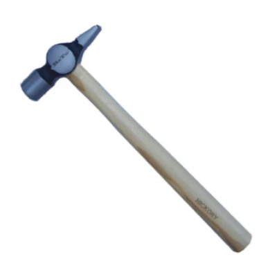 BATO Pennhammare No. 5. 750 gr. Traeskaft