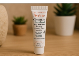Produktguide testar Avène Cleanance SOS Spot Localized Drying Emulsion 15 ml