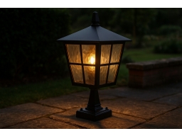 Produktguide testar Elstead Lighting Canterbury fotlykta