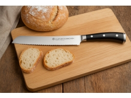 Produktguide testar Wüsthof Classic Ikon Brödkniv Svart 20 cm